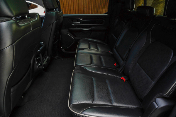 Dodge Ram 1500 5.7 V8 4x4 Crew Cab Laramie Panodak Harman K. Leer Navi Alpine Stoelventilatie Camera Stoelverwarming voor en achter LPG onderbouw LED Elektr. verstelb. pedalen Trekhaak Elektr. in en uitklapbare sidesteps Luchtvering BTW autto