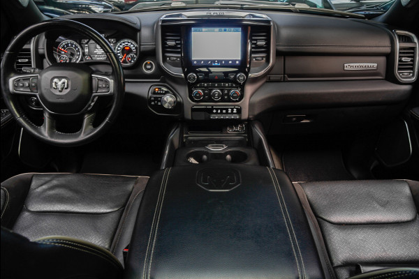 Dodge Ram 1500 5.7 V8 4x4 Crew Cab Laramie Panodak Harman K. Leer Navi Alpine Stoelventilatie Camera Stoelverwarming voor en achter LPG onderbouw LED Elektr. verstelb. pedalen Trekhaak Elektr. in en uitklapbare sidesteps Luchtvering BTW autto