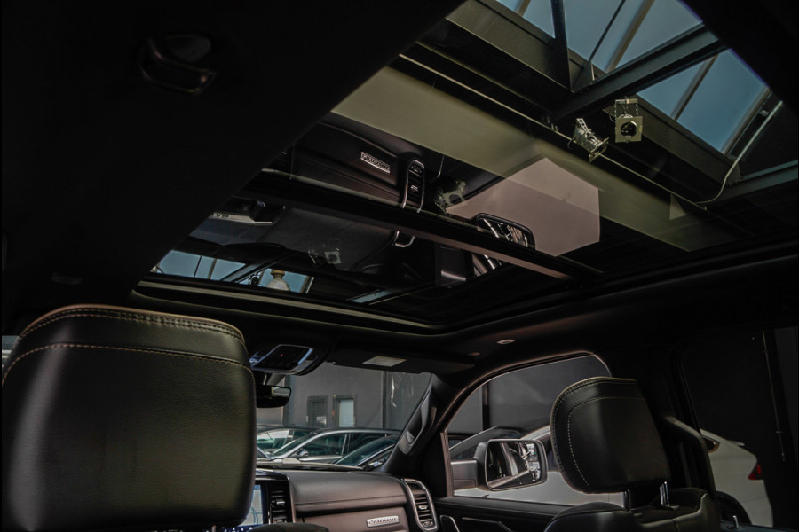 Dodge Ram 1500 5.7 V8 4x4 Crew Cab Laramie Panodak Harman K. Leer Navi Alpine Stoelventilatie Camera Stoelverwarming voor en achter LPG onderbouw LED Elektr. verstelb. pedalen Trekhaak Elektr. in en uitklapbare sidesteps Luchtvering BTW autto