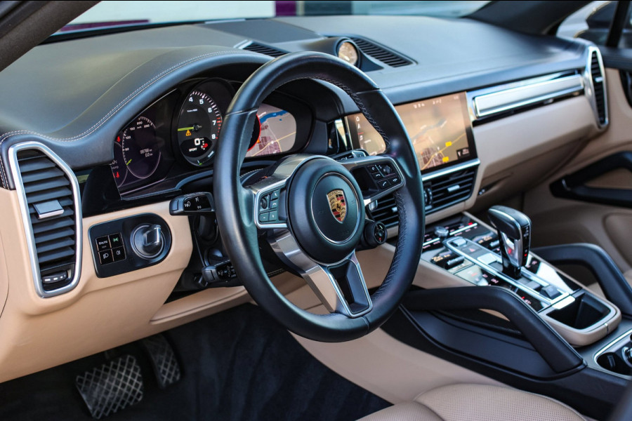 Porsche Cayenne Coupé 3.0 E-Hybrid *Pano*Sport Design*Sportuitlaat*Soft-Close*Sportstoelen*