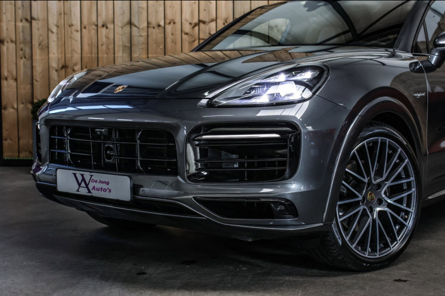 Porsche Cayenne Coupé 3.0 E-Hybrid *Pano*Sport Design*Sportuitlaat*Soft-Close*Sportstoelen*