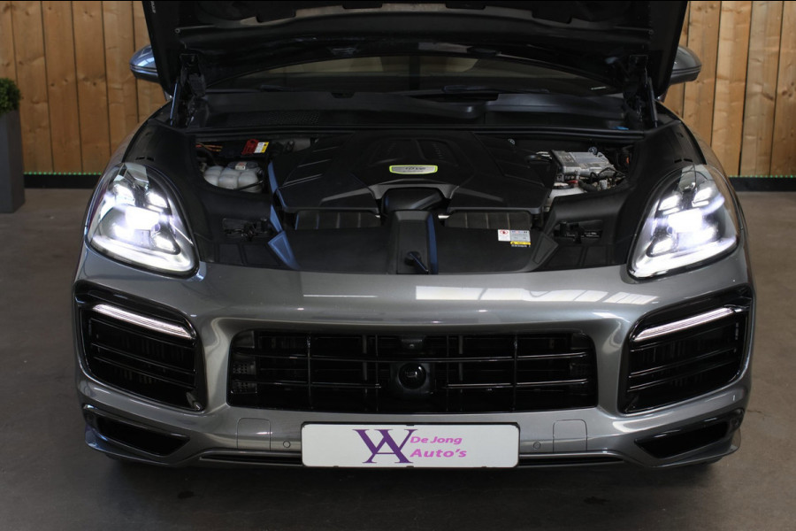 Porsche Cayenne Coupé 3.0 E-Hybrid *Pano*Sport Design*Sportuitlaat*Soft-Close*Sportstoelen*