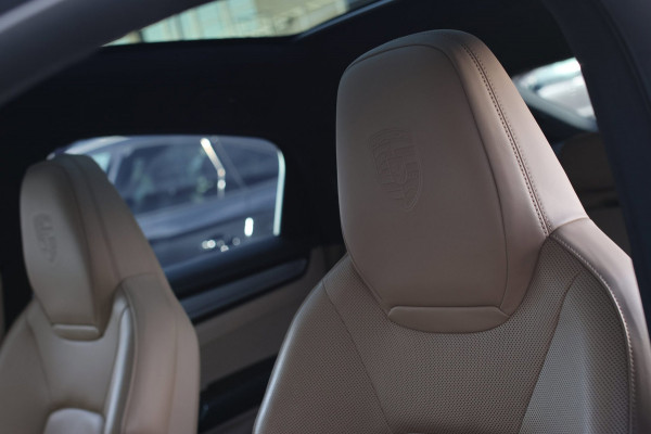 Porsche Cayenne Coupé 3.0 E-Hybrid *Pano*Sport Design*Sportuitlaat*Soft-Close*Sportstoelen*