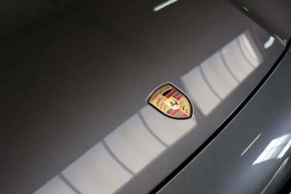 Porsche Cayenne Coupé 3.0 E-Hybrid *Pano*Sport Design*Sportuitlaat*Soft-Close*Sportstoelen*