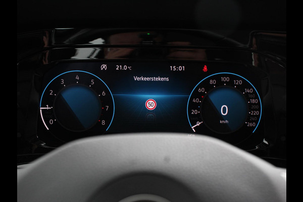 Volkswagen Golf Variant 1.0 TSI 110pk Life Digitale Cockpit  Sfeerverlichting Cruise Control Climate Control Parkeer sensoren Navigatie Apple Carplay/Android Auto  Keyless start