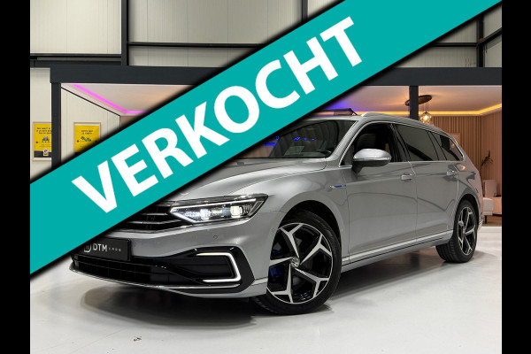 Volkswagen Passat Variant GTE 218pk DSG | Pano | Trekhaak | IQ Light | ACC | HUD | Nappa Leder | Massage | Camera
