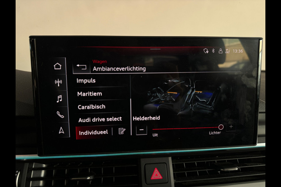 Audi A4 Avant 35 TFSI S Line Pano|Sfeer|Keyless|Camera|Leer