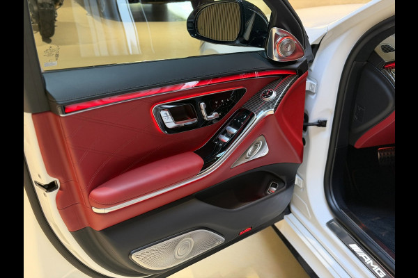 Mercedes-Benz S-Klasse AMG 63 S E Performance|Pano|HUD|Keyless|360|4D Burmester|Massage|Matrix|Chauffeurspakket|Carbon