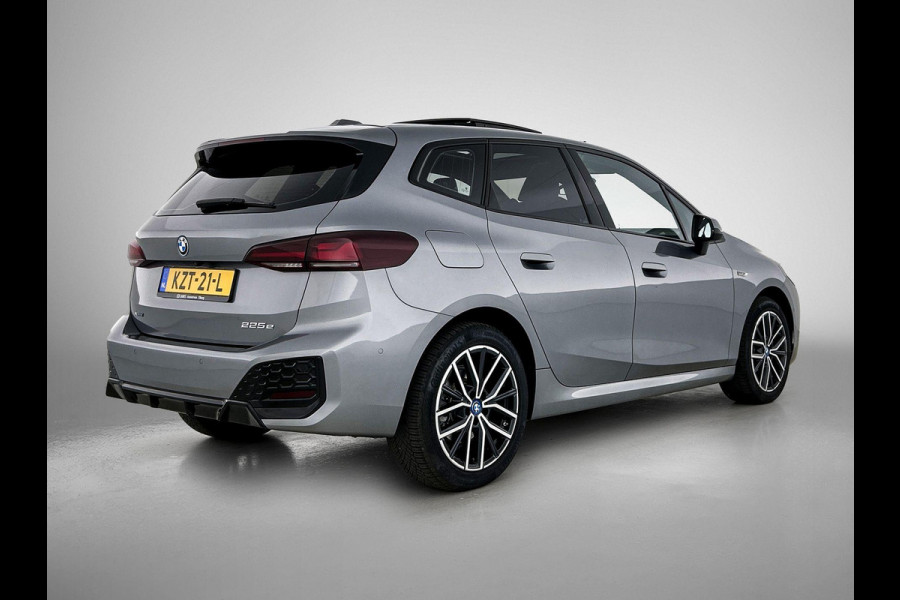 BMW 2 Serie Active Tourer 225e xDrive M-SPORT | PANO | SHADOW-LINE | CAMERA