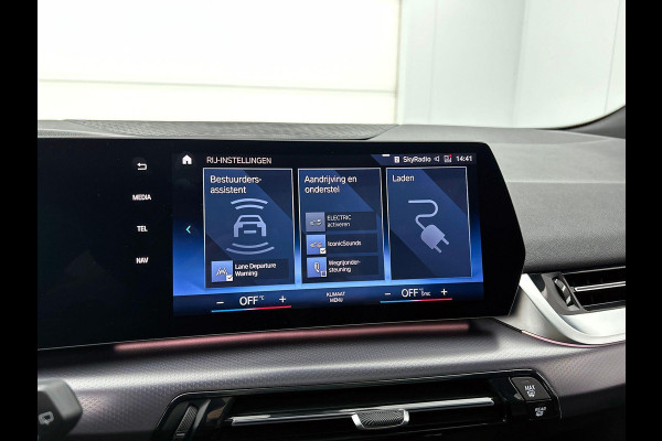 BMW 2 Serie Active Tourer 225e xDrive M-SPORT | PANO | SHADOW-LINE | CAMERA