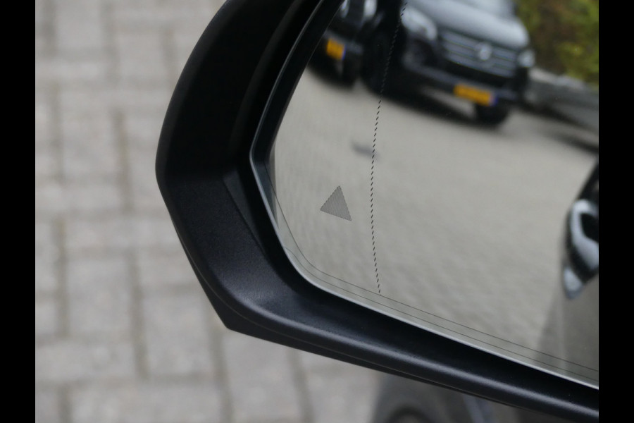 Mercedes-Benz V-Klasse 300d Lang Dubbel Cabine LED/Adaptive cruise control/Elek deuren