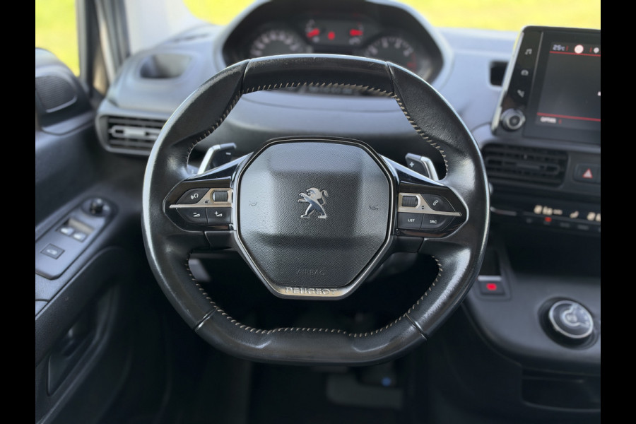 Peugeot Partner 1.5 BlueHDI Premium MAD Luchtvering op achteras | Maxxfan in laadruimte | Laadruimte bekleed met isolatie | PDC & camera A | 1e Eigenaar | NAP
