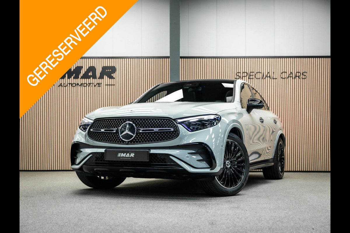 Mercedes-Benz GLC Coupé 300e 4MATIC AMG-line Vol uitgevoerde GLC 300e met de juiste kleur, luchtvering als nieuw