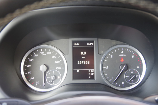 Mercedes-Benz Vito 119 CDI L2 AUT. LED, TREKHAAK, STOELVERWARMING, CLIMA, CAMERA, CRUISE, NL AUTO, NAP