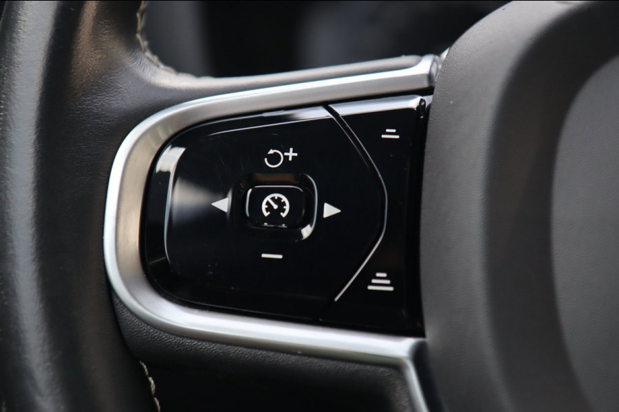 Volvo V60 2.0 T8 AWD Polestar Engineered / PANODAK / B&W / 1e Eigenaar / UNIEK!