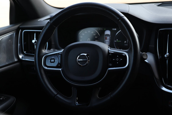 Volvo V60 2.0 T8 AWD Polestar Engineered / PANODAK / B&W / 1e Eigenaar / UNIEK!