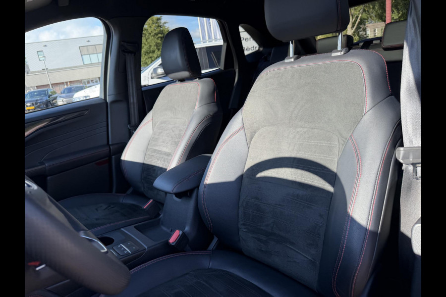 Ford Kuga 2.5 PHEV ST-Line X | Trekhaak Wegklapbaar | Black Pack | Winter Pack | Panorma Dak |