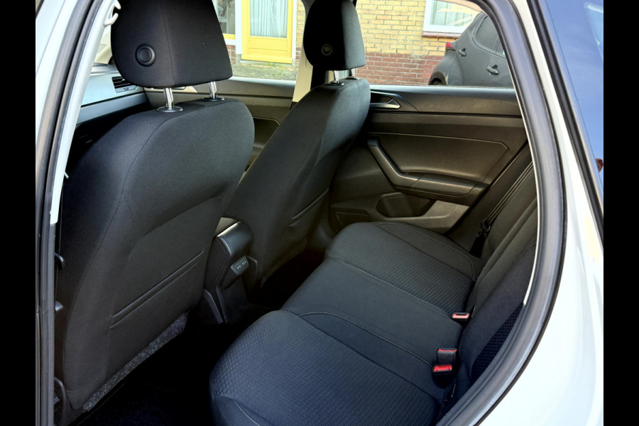 Volkswagen Polo 1.0 TSI Comfortline Business Virt. Dash, Camera, App Connect