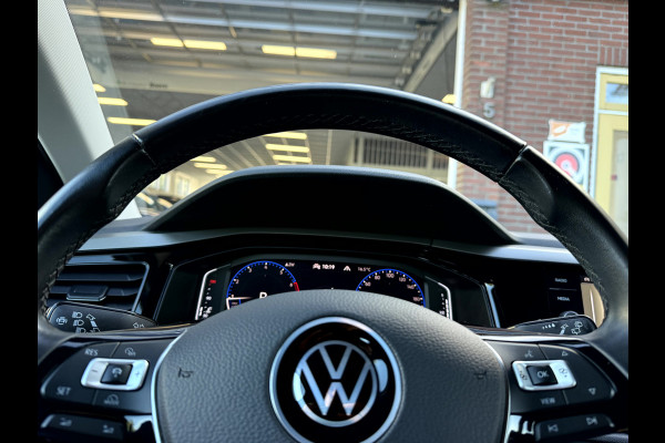 Volkswagen Polo 1.0 TSI Comfortline Business Virt. Dash, Camera, App Connect