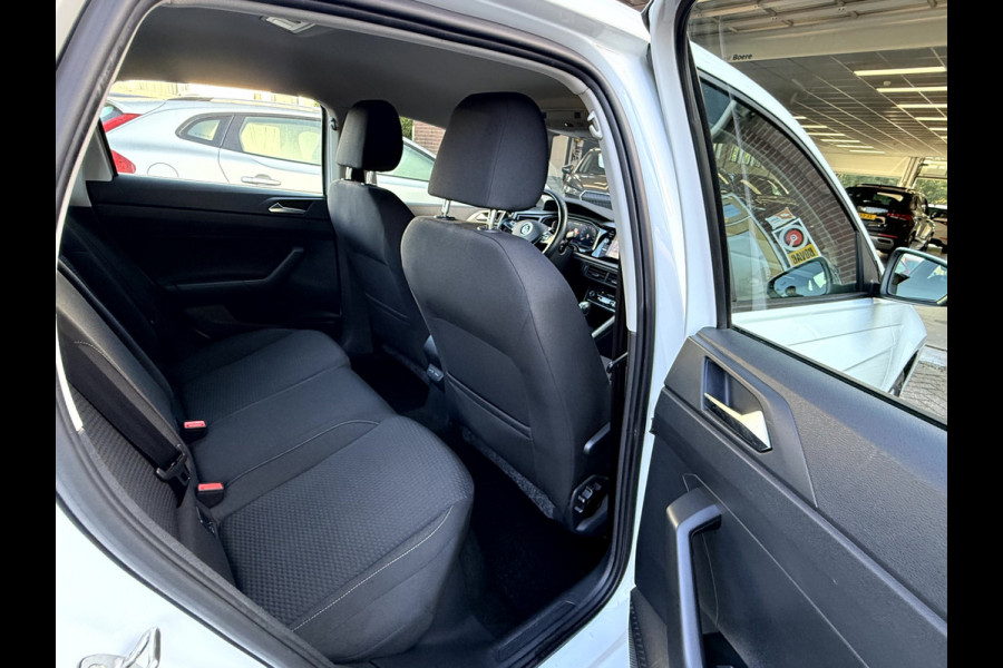 Volkswagen Polo 1.0 TSI Comfortline Business Virt. Dash, Camera, App Connect