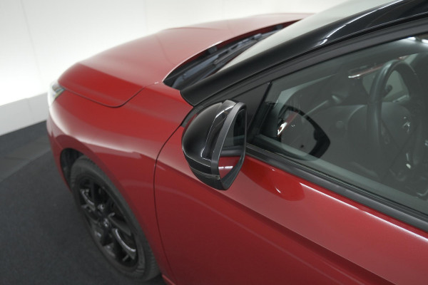 Opel Corsa Turbo 100 GS Line | Parkeersensoren | Apple Carplay | 16 Inch Lichtmetalen Velgen