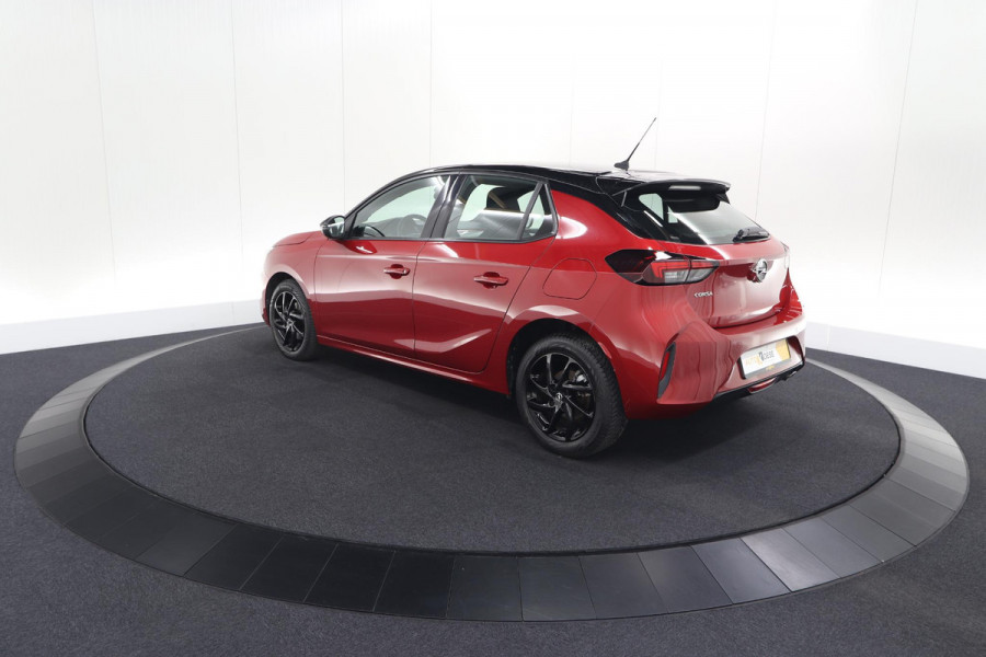 Opel Corsa Turbo 100 GS Line | Parkeersensoren | Apple Carplay | 16 Inch Lichtmetalen Velgen
