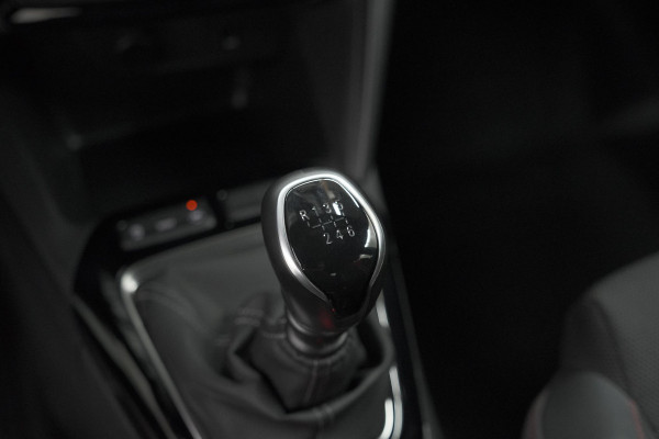 Opel Corsa Turbo 100 GS Line | Parkeersensoren | Apple Carplay | 16 Inch Lichtmetalen Velgen