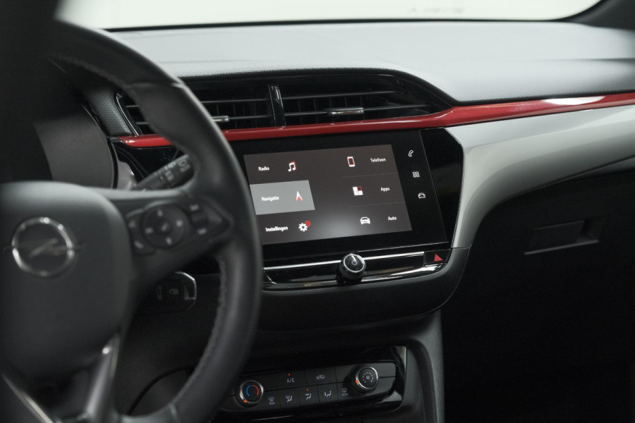 Opel Corsa Turbo 100 GS Line | Parkeersensoren | Apple Carplay | 16 Inch Lichtmetalen Velgen