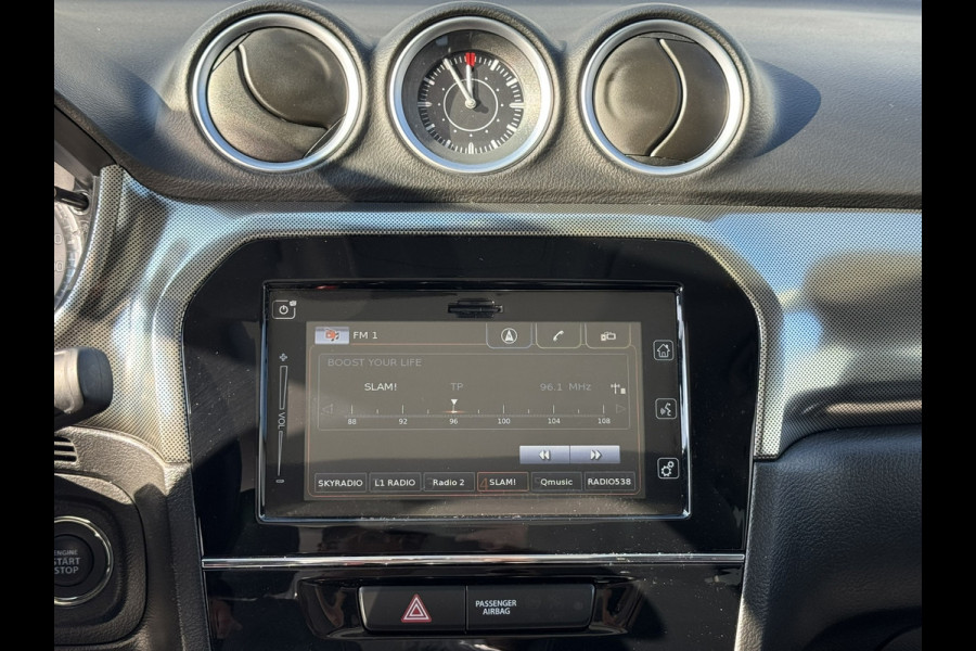Suzuki Vitara 1.5 Hybrid Style Rhino Edition Panorama dak Led Leder Verwarmde stoelen