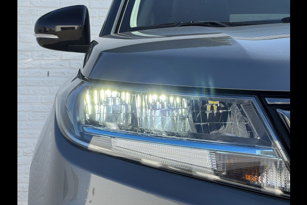 Suzuki Vitara 1.5 Hybrid Style Rhino Edition Panorama dak Led Leder Verwarmde stoelen