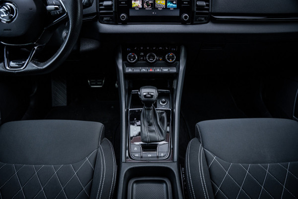 Škoda Karoq 1.5 TSI ACT Sportline Business | Autom. | Navi | PDC | Cruise | LED