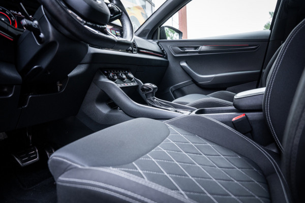 Škoda Karoq 1.5 TSI ACT Sportline Business | Autom. | Navi | PDC | Cruise | LED