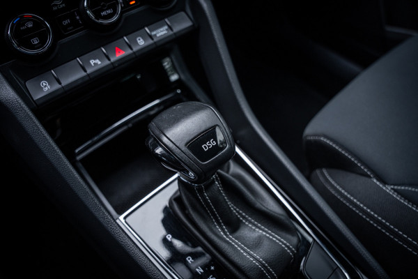 Škoda Karoq 1.5 TSI ACT Sportline Business | Autom. | Navi | PDC | Cruise | LED