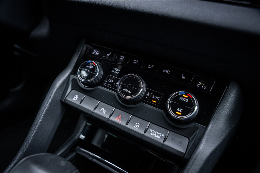 Škoda Karoq 1.5 TSI ACT Sportline Business | Autom. | Navi | PDC | Cruise | LED