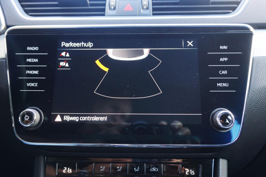 Škoda Superb Combi 1.5 TSI ACT Business Edition/All-Seasonbanden/ Virtual Cockpit