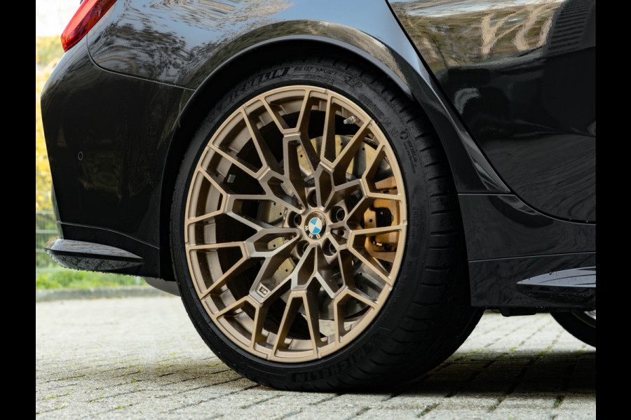 BMW 3 Serie Touring M3 CS - Carbon Brakes - Strut Brace - Stuurwiel verwarmd
