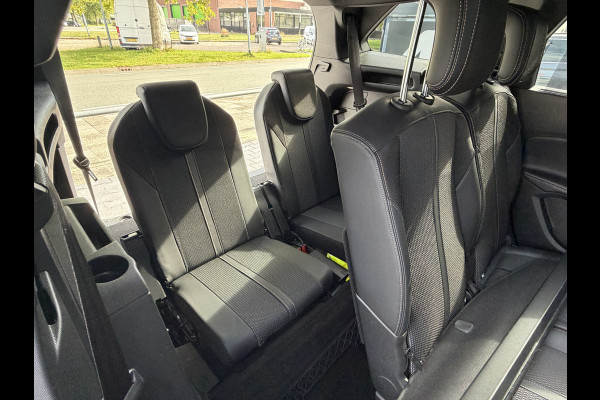 Peugeot 5008 BWJ 10-2022 | 1.2T 131PK GT | PANO DAK | EL KOFFERKLEP | CLIMA | NAVI | CARPLAY |  PDC | PRIVACY GLASS | LED |