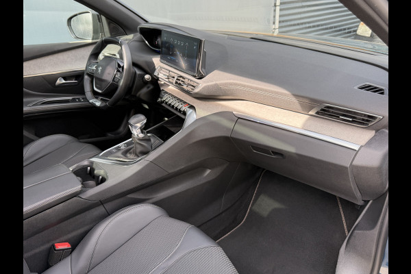 Peugeot 5008 BWJ 10-2022 | 1.2T 131PK GT | PANO DAK | EL KOFFERKLEP | CLIMA | NAVI | CARPLAY |  PDC | PRIVACY GLASS | LED |