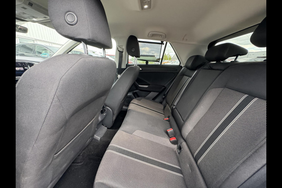 Volkswagen T-Roc 1.0 TSI Style | Cruise Control Adaptief | PDC V+A | LED verlichting