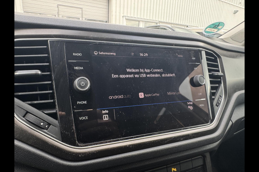 Volkswagen T-Roc 1.0 TSI Style | Cruise Control Adaptief | PDC V+A | LED verlichting