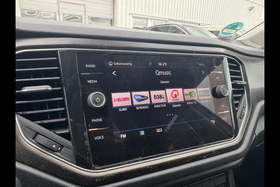 Volkswagen T-Roc 1.0 TSI Style | Cruise Control Adaptief | PDC V+A | LED verlichting