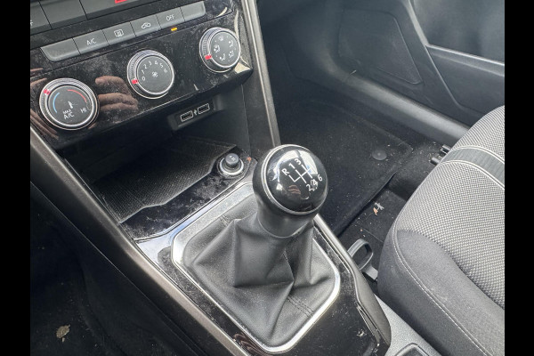 Volkswagen T-Roc 1.0 TSI Style | Cruise Control Adaptief | PDC V+A | LED verlichting