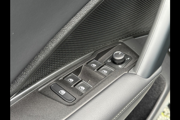 Volkswagen Tayron 1.5 TSI eHybrid 204PK DSG HYBRID ELEGANCE 360°CAMERA/TREKHAAK/IQ.LIGHT/KEYLESS FABRIEKSGARANTIE