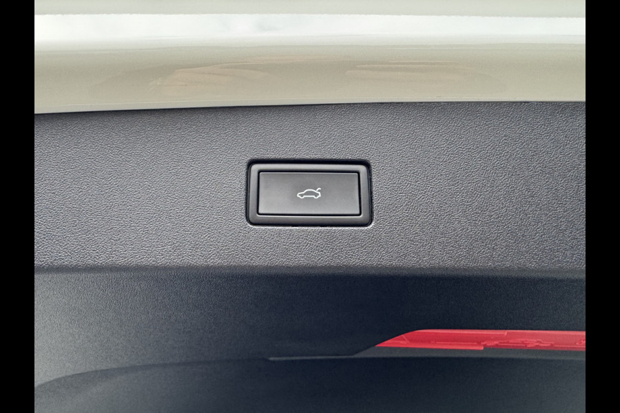Volkswagen Tayron 1.5 TSI eHybrid 204PK DSG HYBRID ELEGANCE 360°CAMERA/TREKHAAK/IQ.LIGHT/KEYLESS FABRIEKSGARANTIE