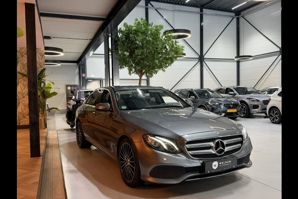 Mercedes-Benz E-Klasse 200 AMG 19"|Automaat|Garantie||Dealerond|Camera|LED|Ambient|Leder|Rijklaar