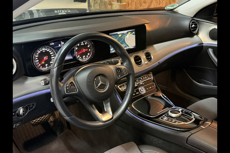 Mercedes-Benz E-Klasse 200 AMG 19"|Automaat|Garantie||Dealerond|Camera|LED|Ambient|Leder|Rijklaar