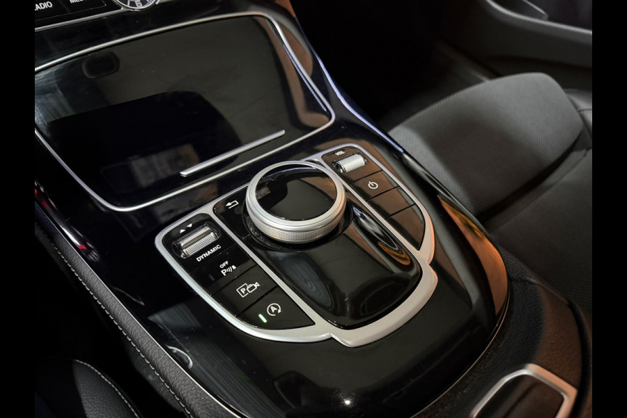 Mercedes-Benz E-Klasse 200 AMG 19"|Automaat|Garantie||Dealerond|Camera|LED|Ambient|Leder|Rijklaar