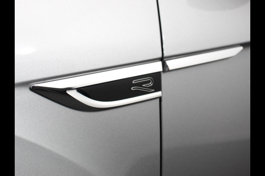 Volkswagen T-Roc 1.5 TSI Automaat R-Line Edition Digitale Cockpit Navigatie Appel Carplay/Android Auto Climate Control Extra getint Glas Stoelverwarming Dab Led Adaptive Cruise Control