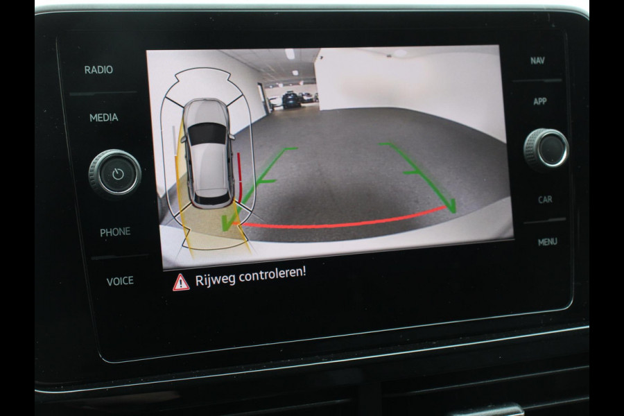 Volkswagen T-Roc 1.5 TSI Automaat R-Line Edition Digitale Cockpit Navigatie Appel Carplay/Android Auto Climate Control Extra getint Glas Stoelverwarming Dab Led Adaptive Cruise Control