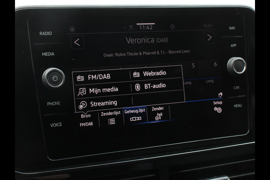 Volkswagen T-Roc 1.5 TSI Automaat R-Line Edition Digitale Cockpit Navigatie Appel Carplay/Android Auto Climate Control Extra getint Glas Stoelverwarming Dab Led Adaptive Cruise Control